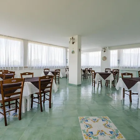 Brunella 4*