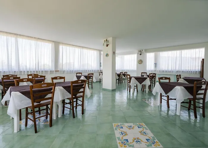 Brunella 4*